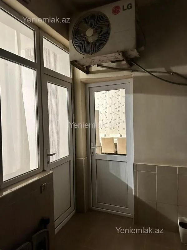 Satılır 3 otaqlı yeni tikili 120 m²