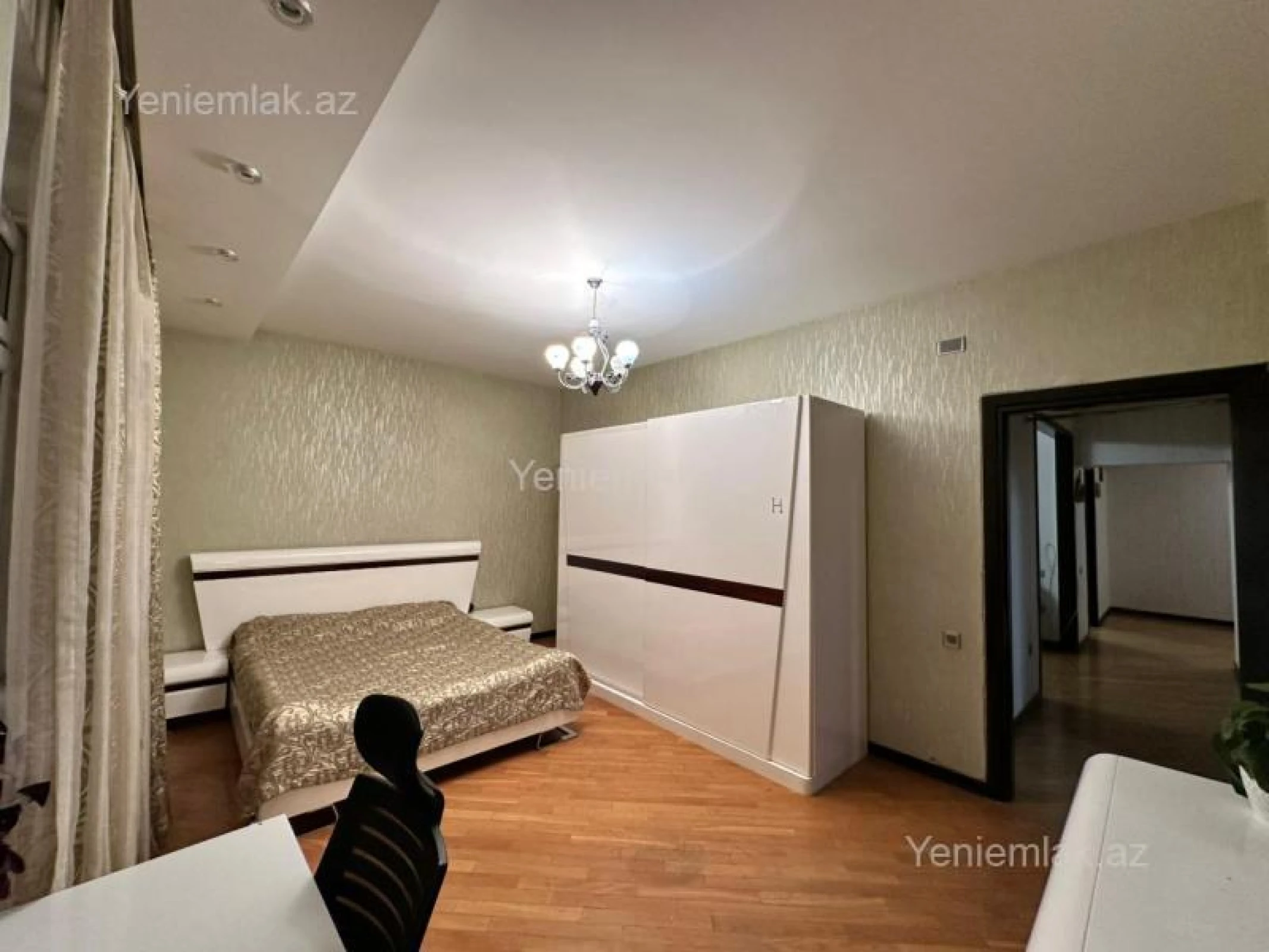 Satılır 3 otaqlı yeni tikili 120 m²