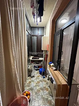 Satılır 1 otaqlı köhnə tikili 60 m²