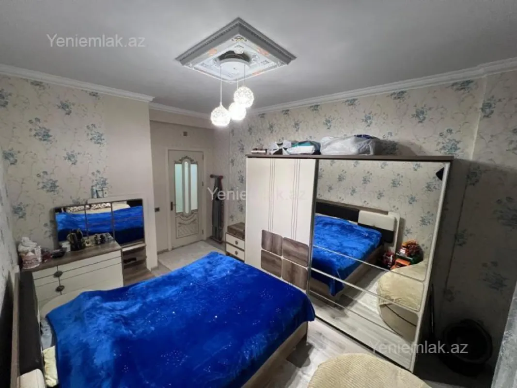 Satılır 1 otaqlı köhnə tikili 60 m²