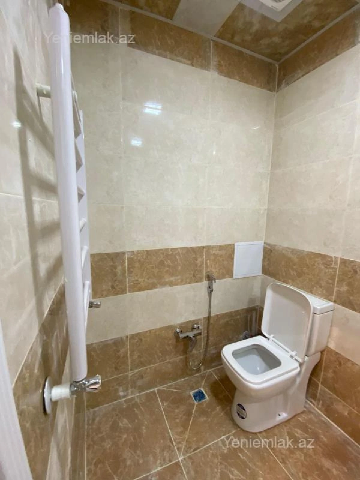 Satılır 2 otaqlı yeni tikili 60 m²