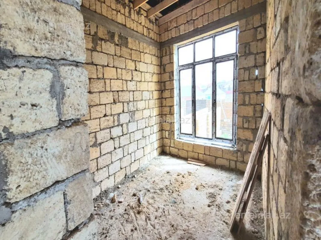 Satılır 4 otaqlı həyət evi 120 m²