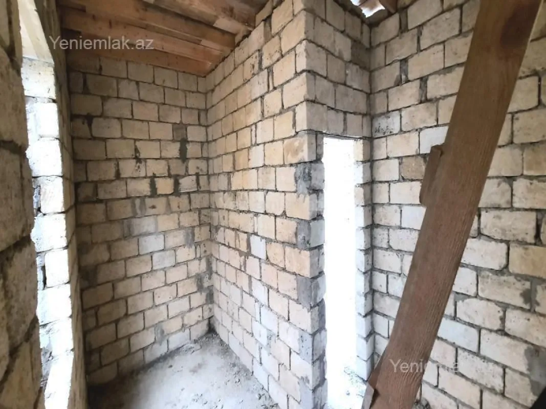 Satılır 4 otaqlı həyət evi 120 m²