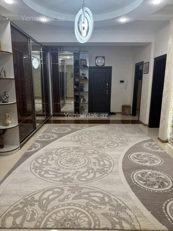 Satılır 4 otaqlı yeni tikili 164 m²
