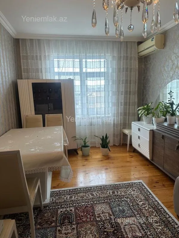 Satılır 3 otaqlı köhnə tikili 74 m²