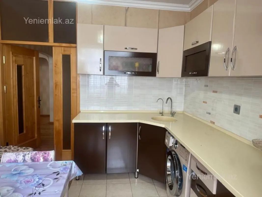 Satılır 3 otaqlı köhnə tikili 74 m²