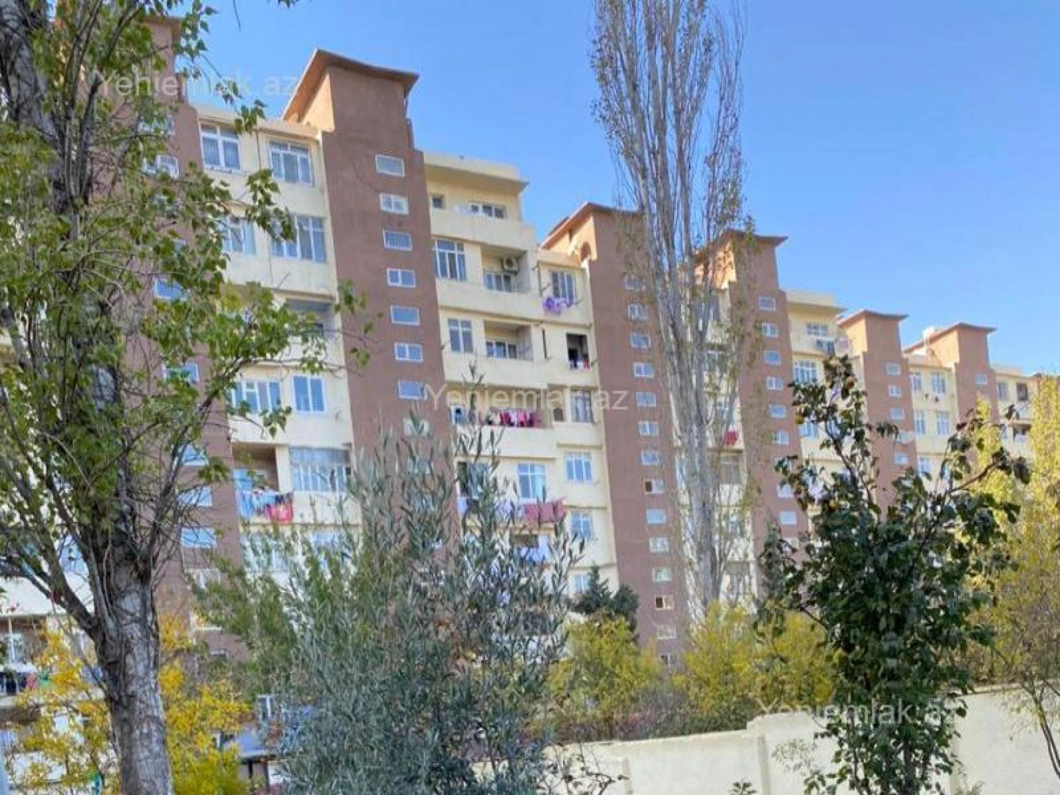 Satılır 2 otaqlı köhnə tikili 60 m²