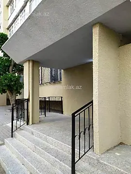 Satılır 2 otaqlı köhnə tikili 60 m²