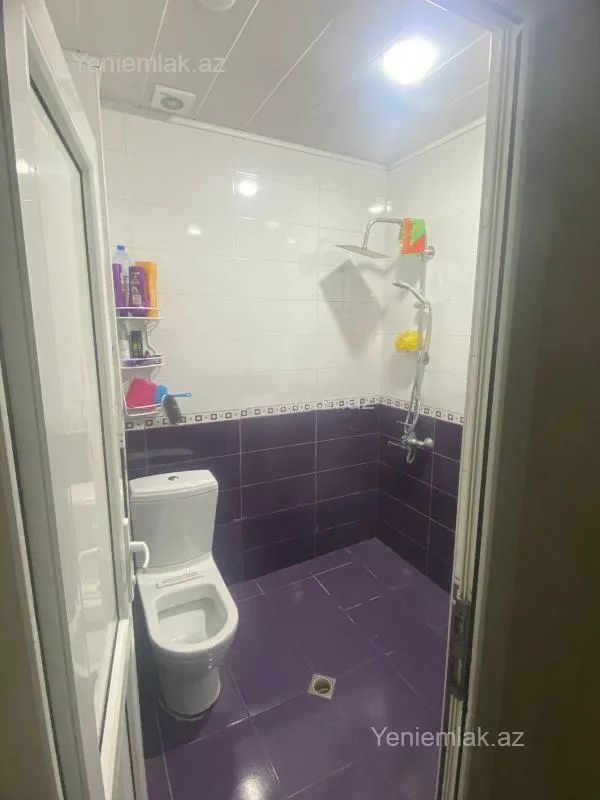 Satılır 5 otaqlı köhnə tikili 110 m²