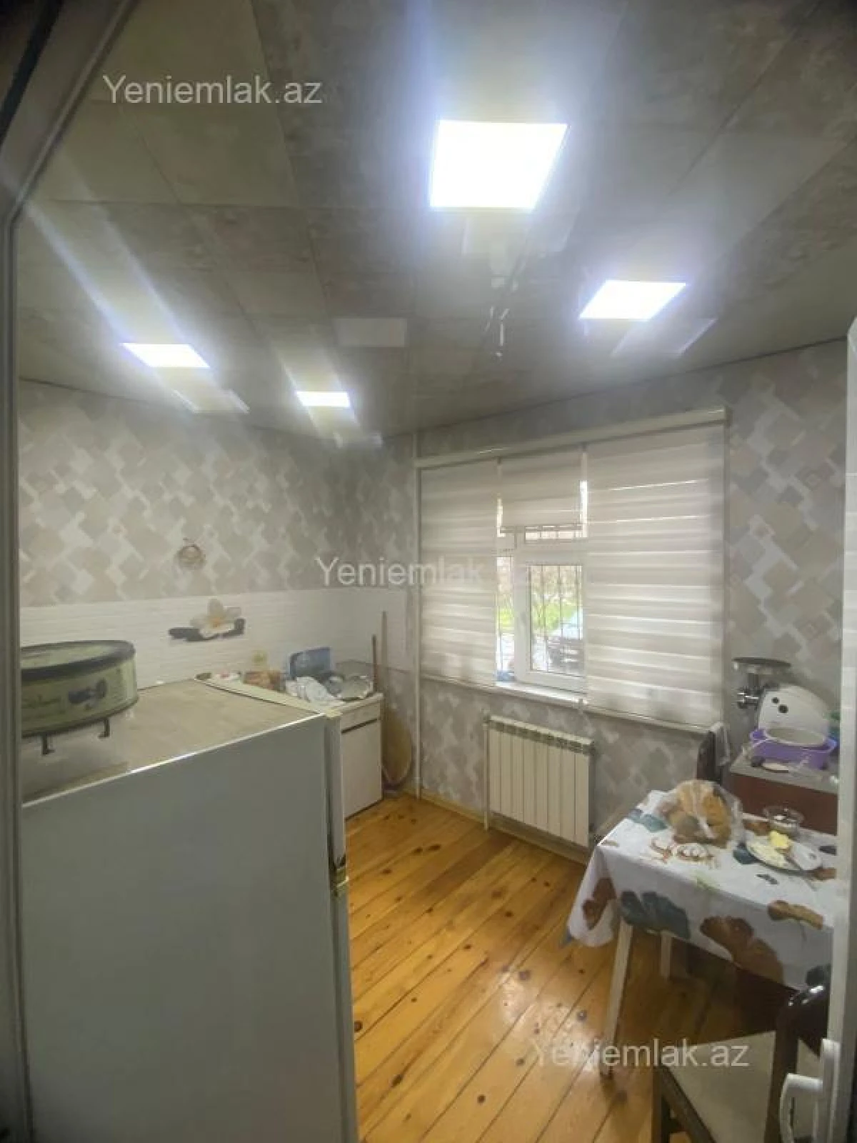 Satılır 5 otaqlı köhnə tikili 110 m²