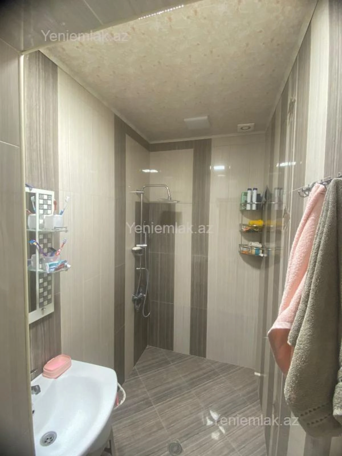 Satılır 5 otaqlı köhnə tikili 110 m²