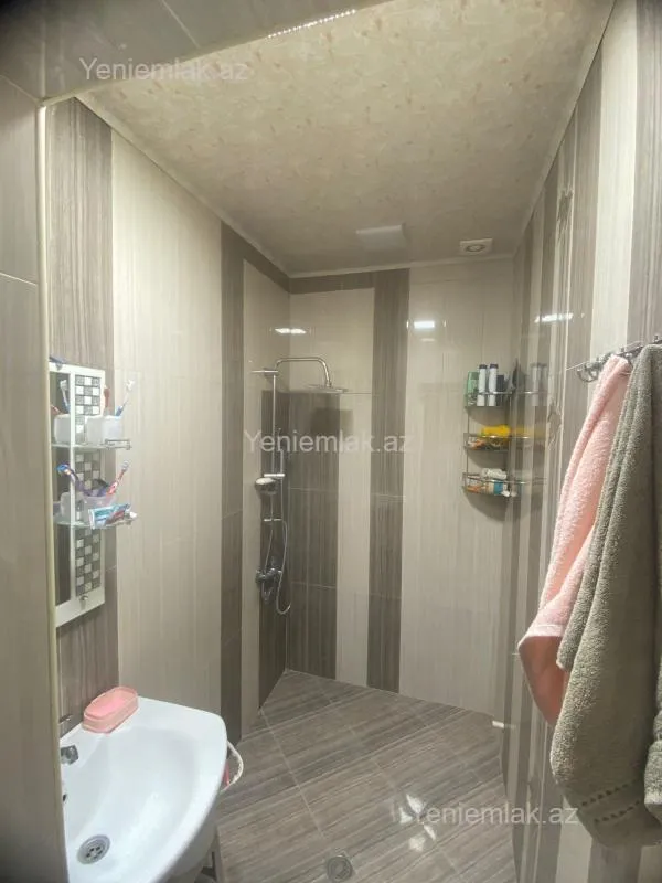 Satılır 5 otaqlı köhnə tikili 110 m²