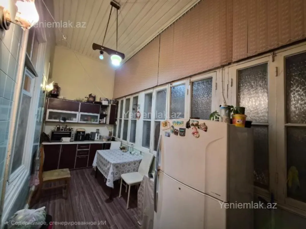 Satılır 3 otaqlı köhnə tikili 120 m²