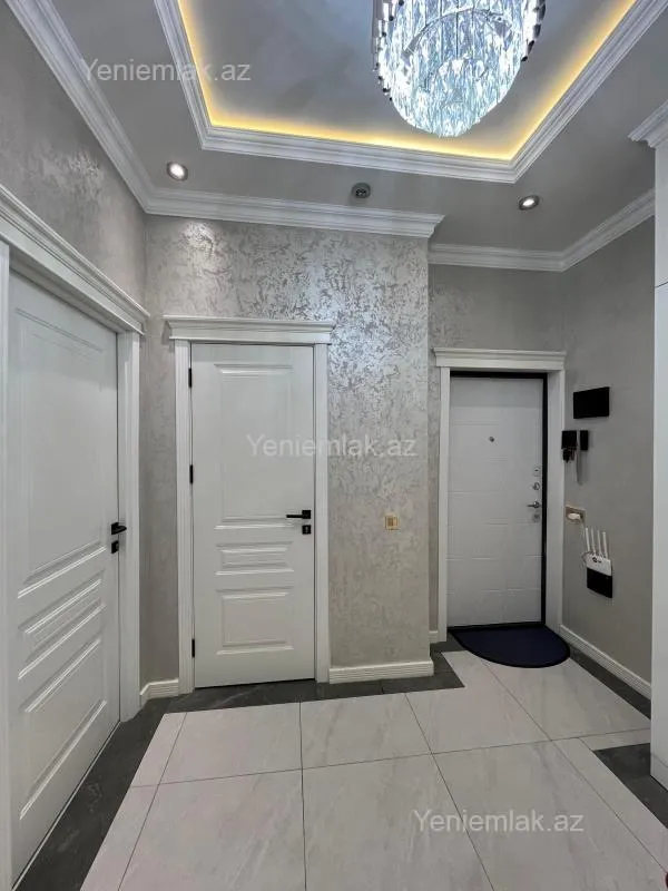 Satılır 2 otaqlı yeni tikili 75 m²