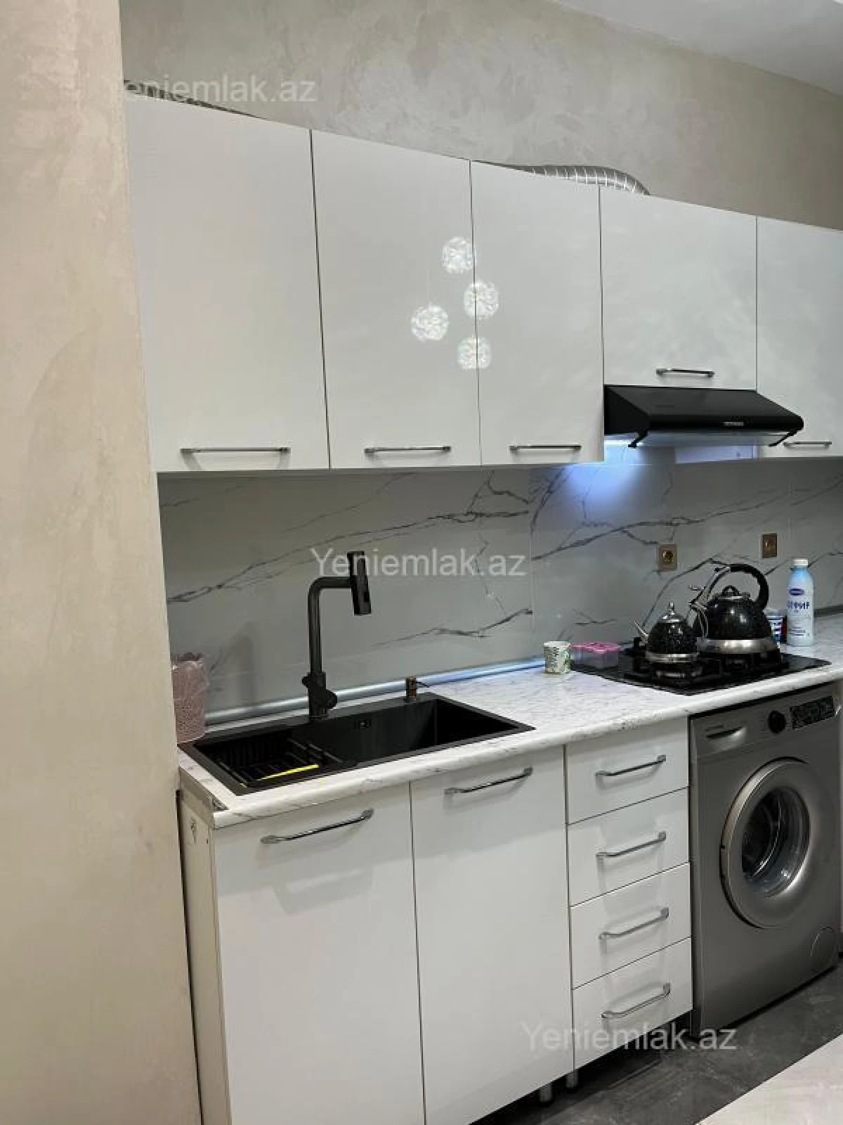 Satılır 2 otaqlı yeni tikili 75 m²