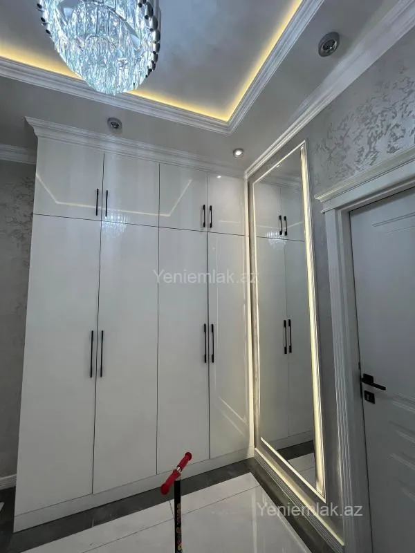 Satılır 2 otaqlı yeni tikili 75 m²