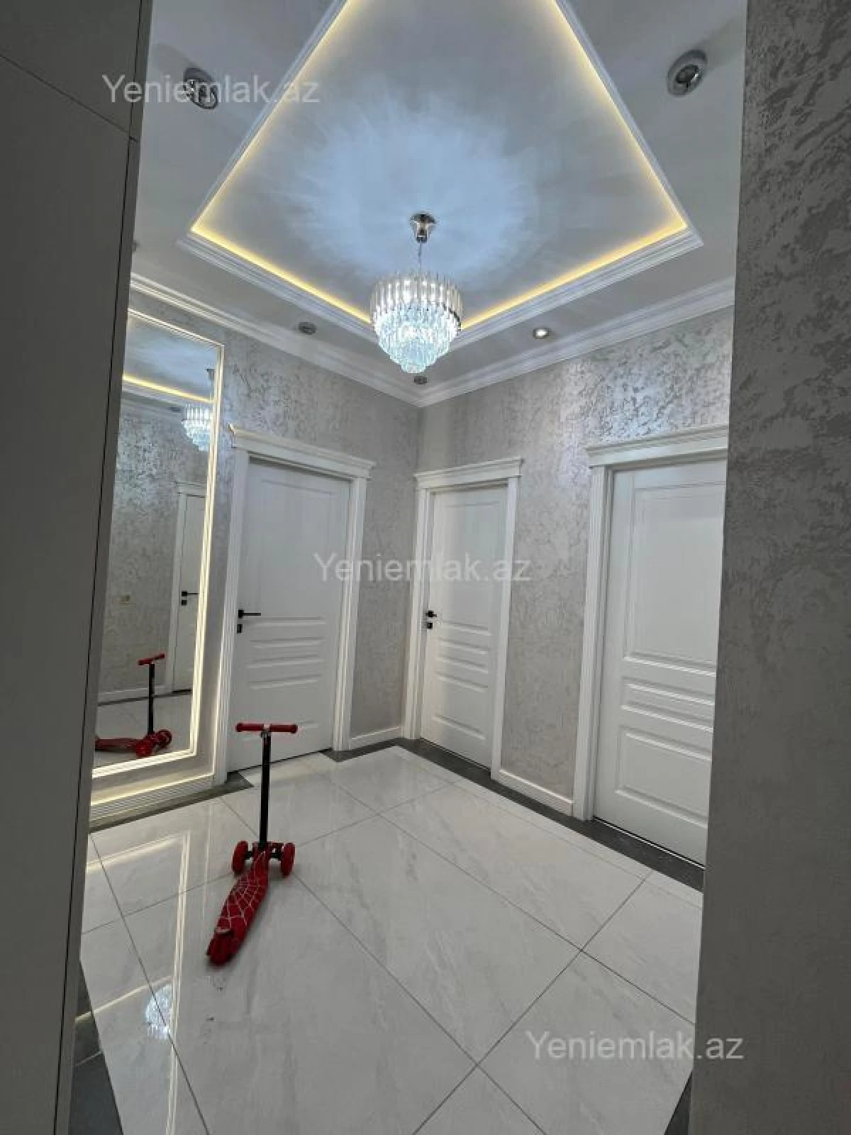 Satılır 2 otaqlı yeni tikili 75 m²