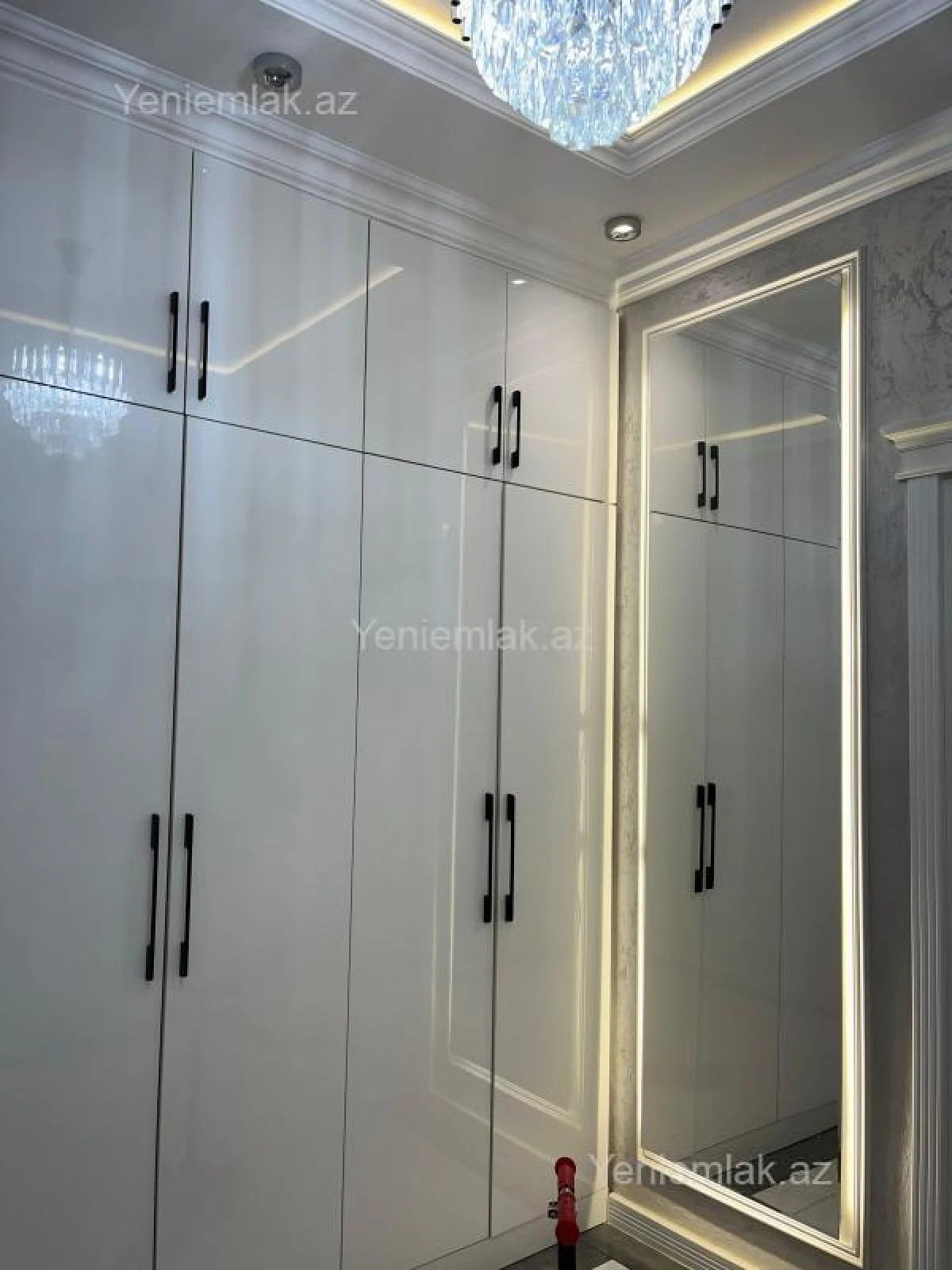 Satılır 2 otaqlı yeni tikili 75 m²