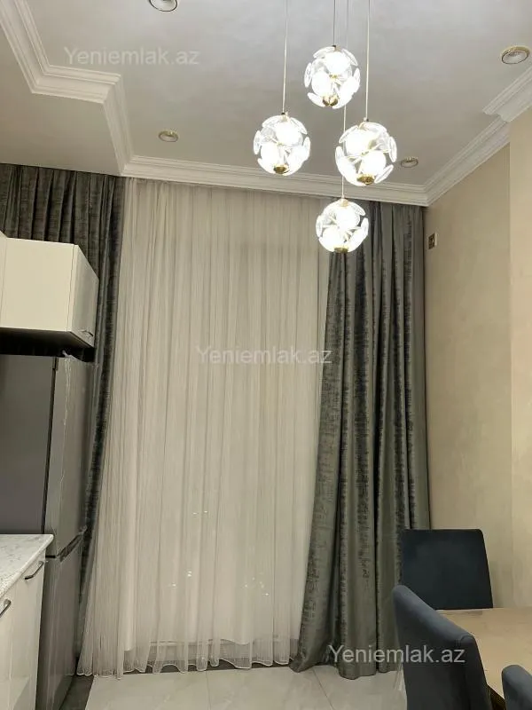 Satılır 2 otaqlı yeni tikili 75 m²
