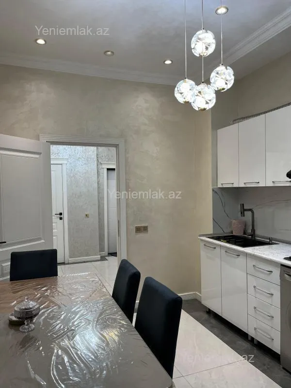 Satılır 2 otaqlı yeni tikili 75 m²