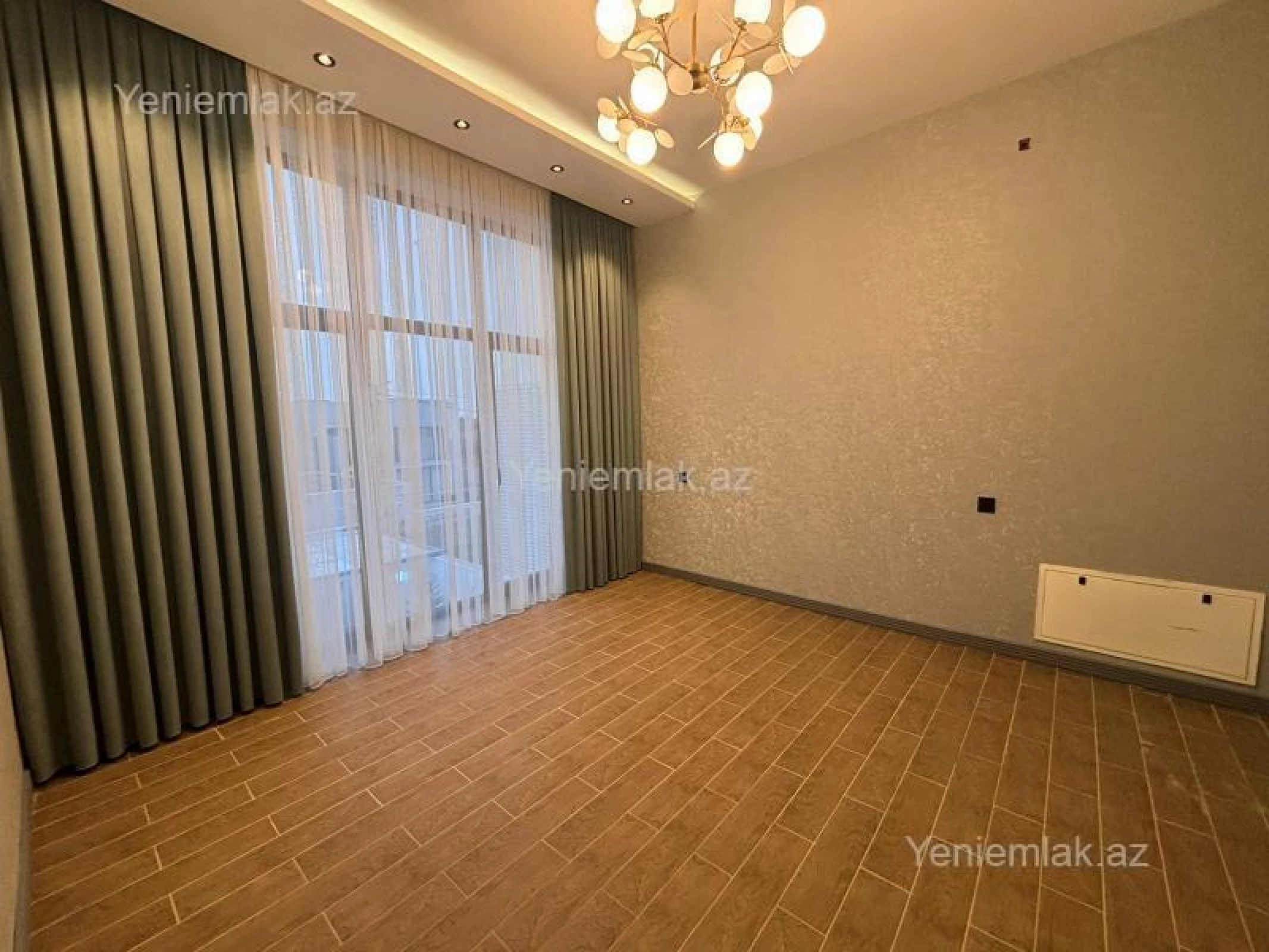 Satılır 5 otaqlı həyət evi 200 m²