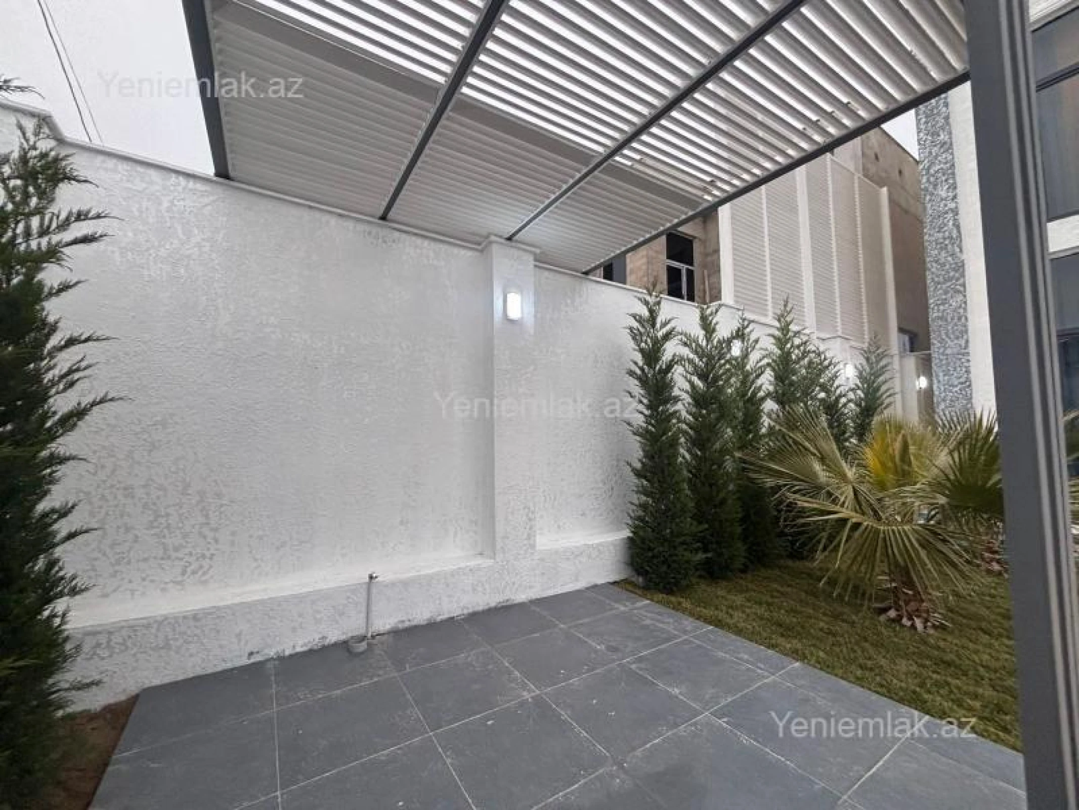 Satılır 5 otaqlı həyət evi 200 m²