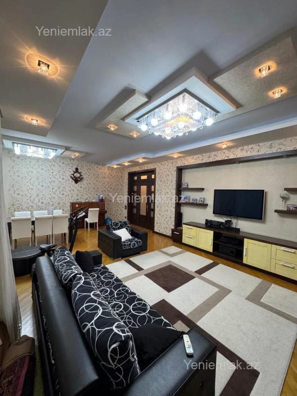Satılır 4 otaqlı yeni tikili 215 m²