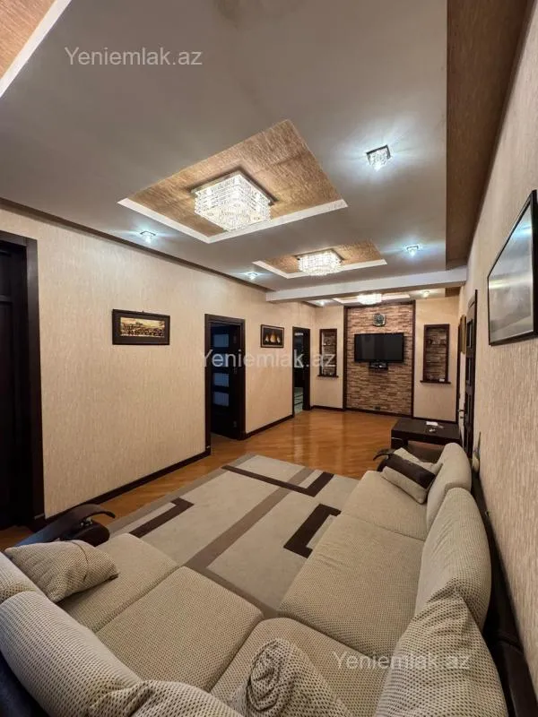 Satılır 4 otaqlı yeni tikili 215 m²