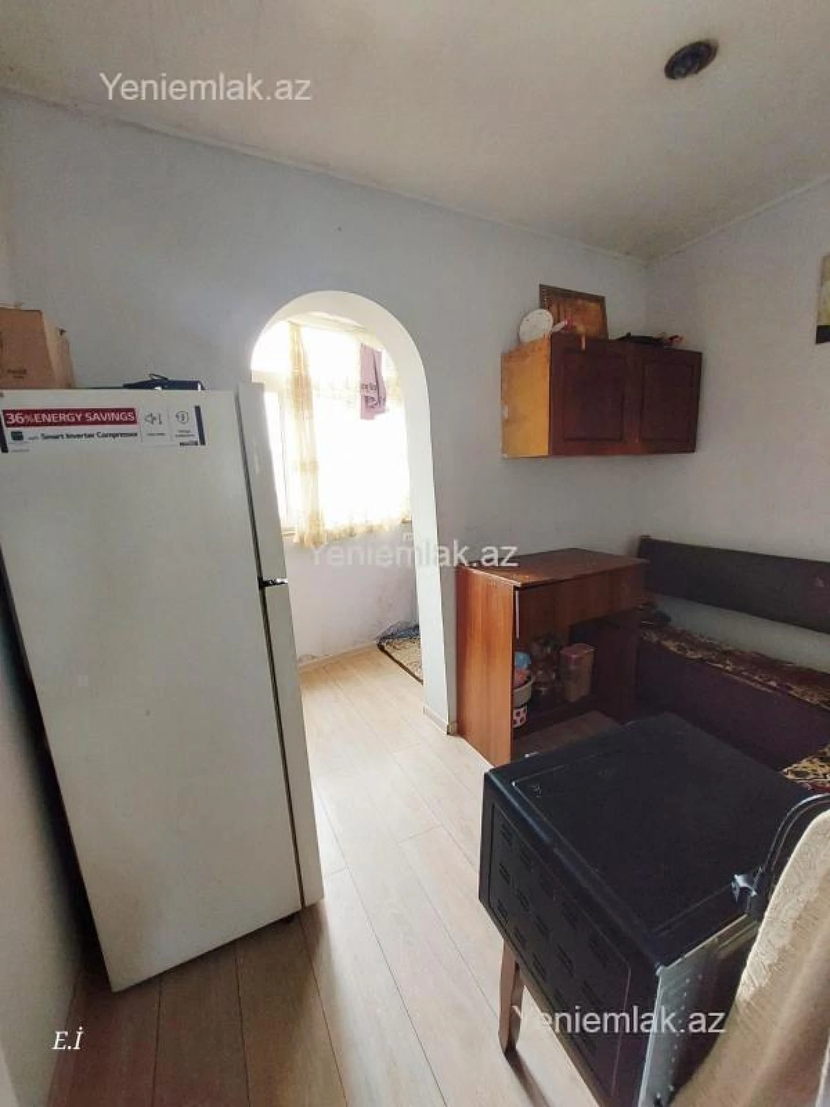 Satılır 2 otaqlı köhnə tikili 56 m²