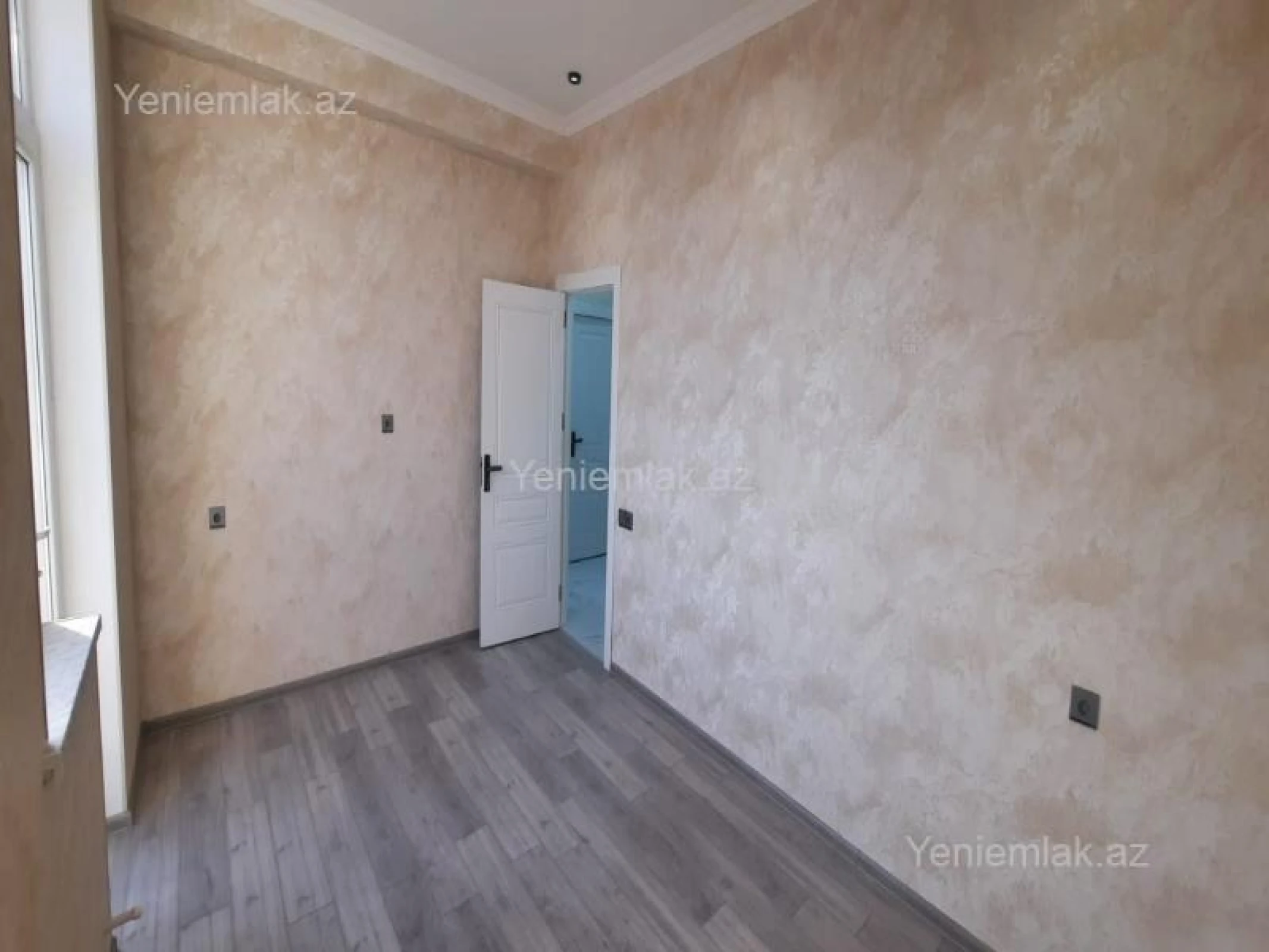 Satılır 3 otaqlı yeni tikili 72 m²