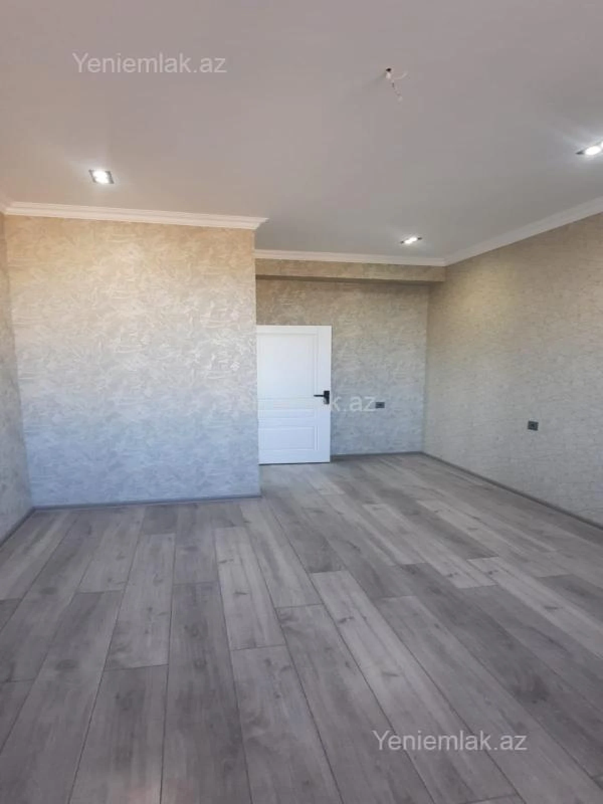 Satılır 3 otaqlı yeni tikili 72 m²