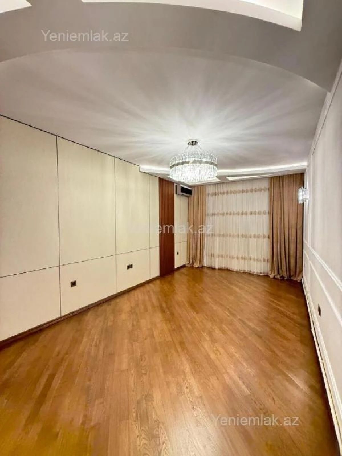 Satılır 3 otaqlı yeni tikili 100 m²