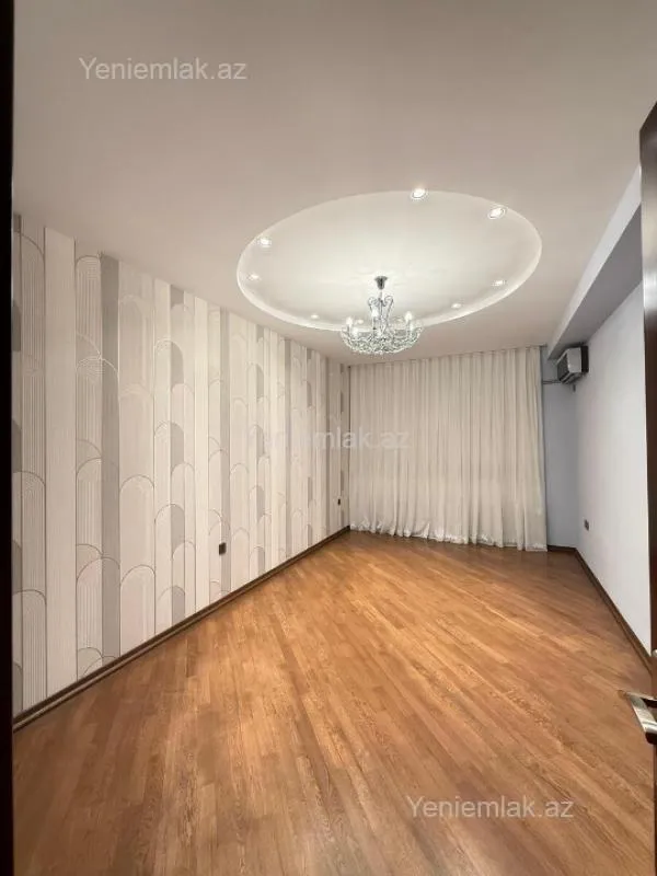 Satılır 3 otaqlı yeni tikili 100 m²