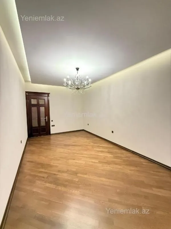 Satılır 3 otaqlı yeni tikili 100 m²