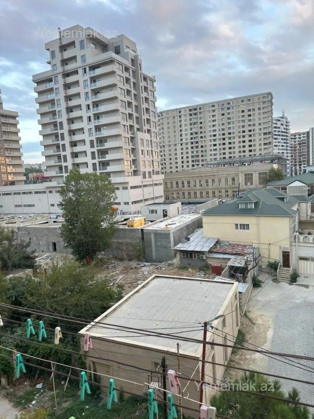 Satılır 3 otaqlı köhnə tikili 65 m²