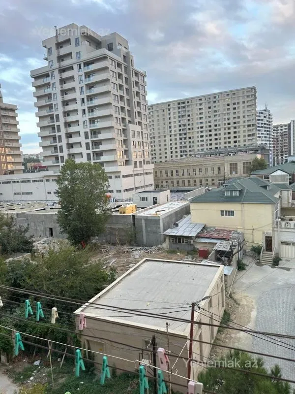 Satılır 3 otaqlı köhnə tikili 65 m²