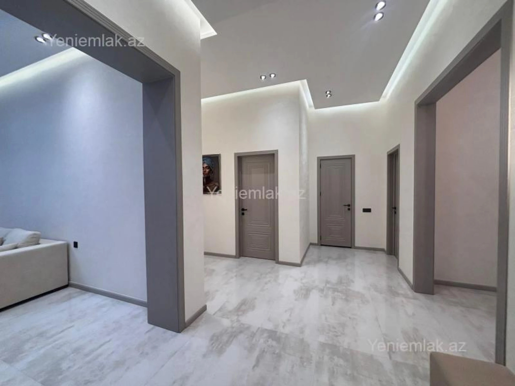 Satılır 4 otaqlı həyət evi 165 m²
