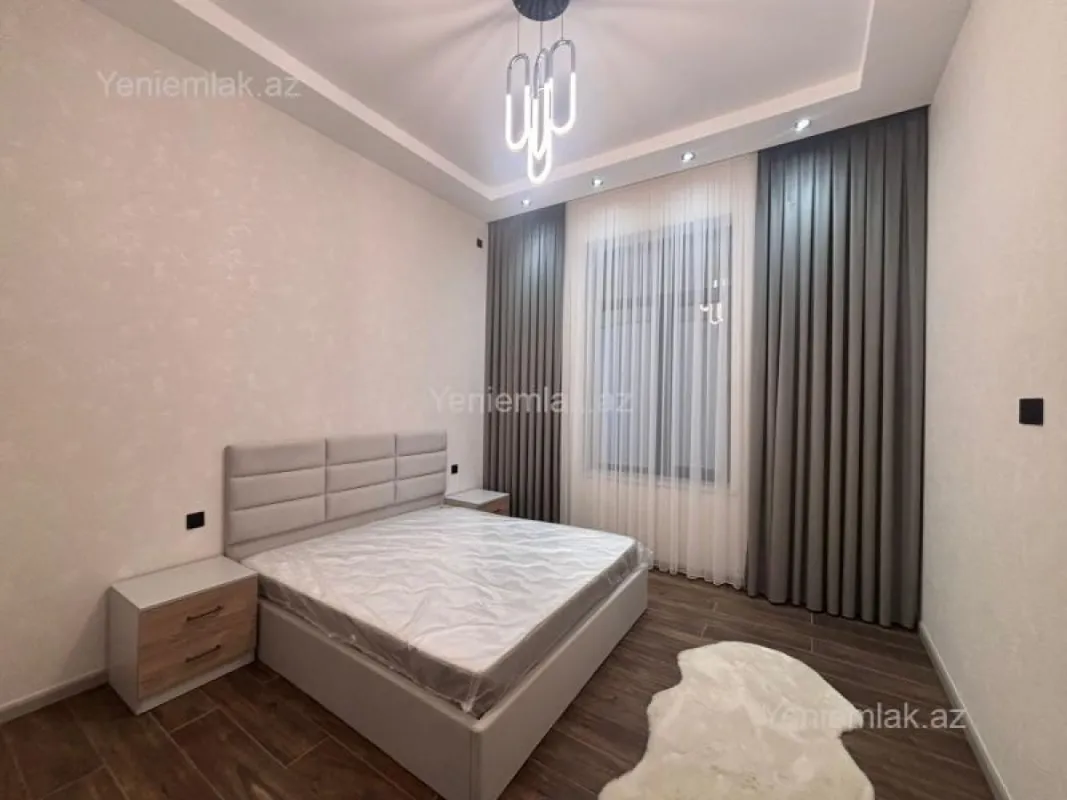 Satılır 4 otaqlı həyət evi 165 m²