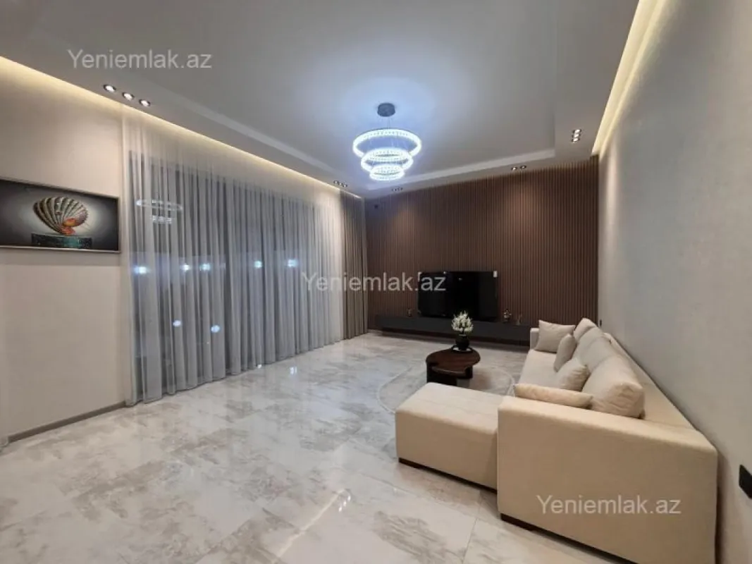 Satılır 4 otaqlı həyət evi 165 m²