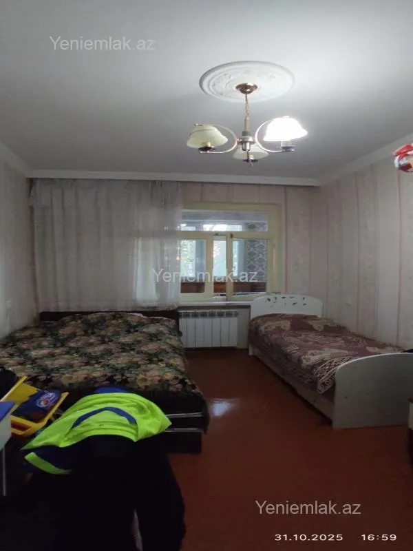 Satılır 5 otaqlı köhnə tikili 105 m²