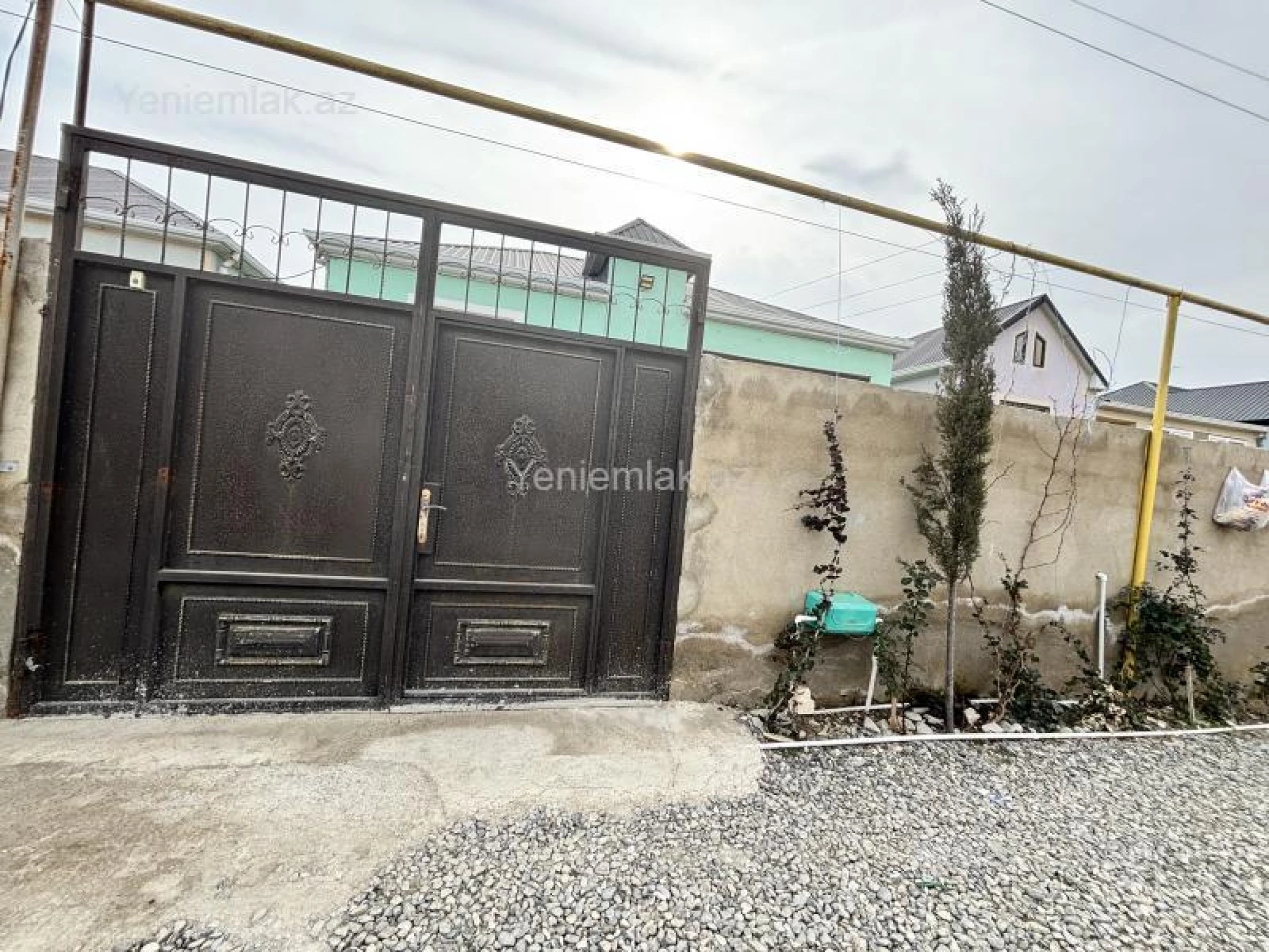 Satılır 3 otaqlı həyət evi 65 m²