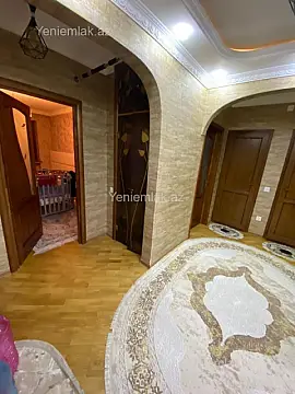 Satılır 4 otaqlı köhnə tikili 110 m²