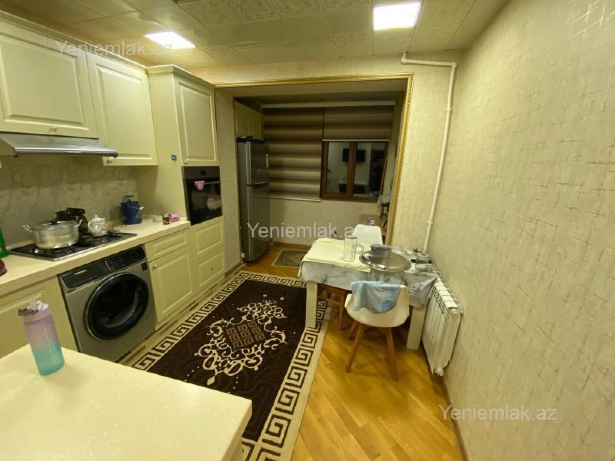 Satılır 4 otaqlı köhnə tikili 110 m²