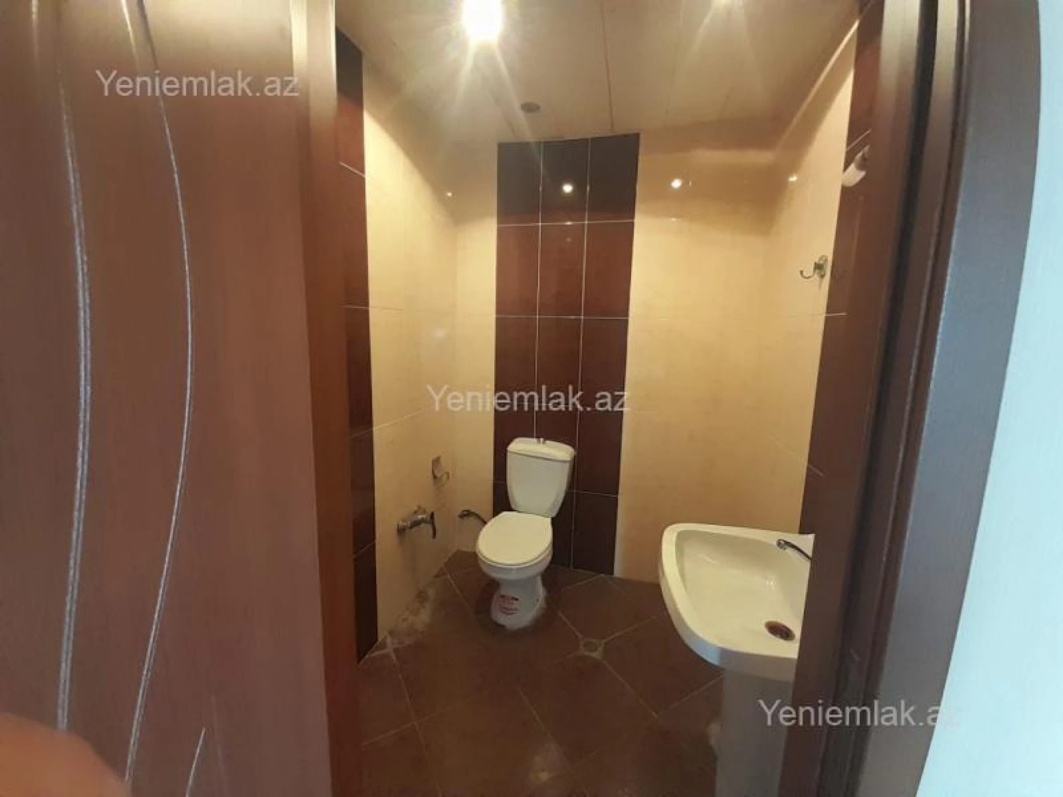 Satılır 3 otaqlı yeni tikili 128 m²