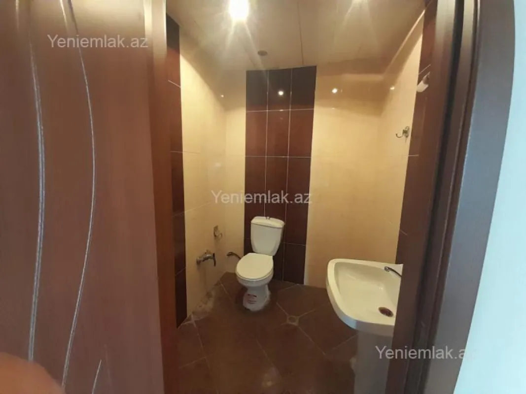 Satılır 3 otaqlı yeni tikili 128 m²