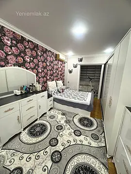 Satılır 4 otaqlı köhnə tikili 110 m²