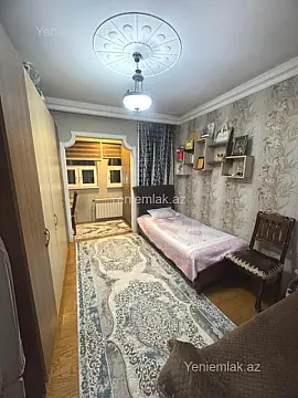 Satılır 4 otaqlı köhnə tikili 110 m²
