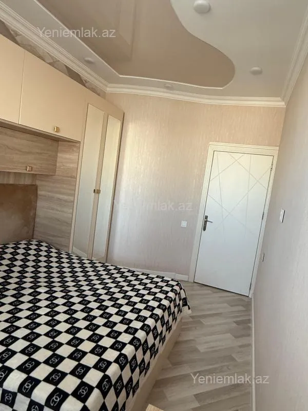 Satılır 3 otaqlı köhnə tikili 76 m²