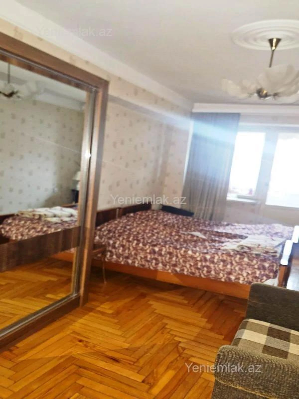 Satılır 2 otaqlı köhnə tikili 70 m²