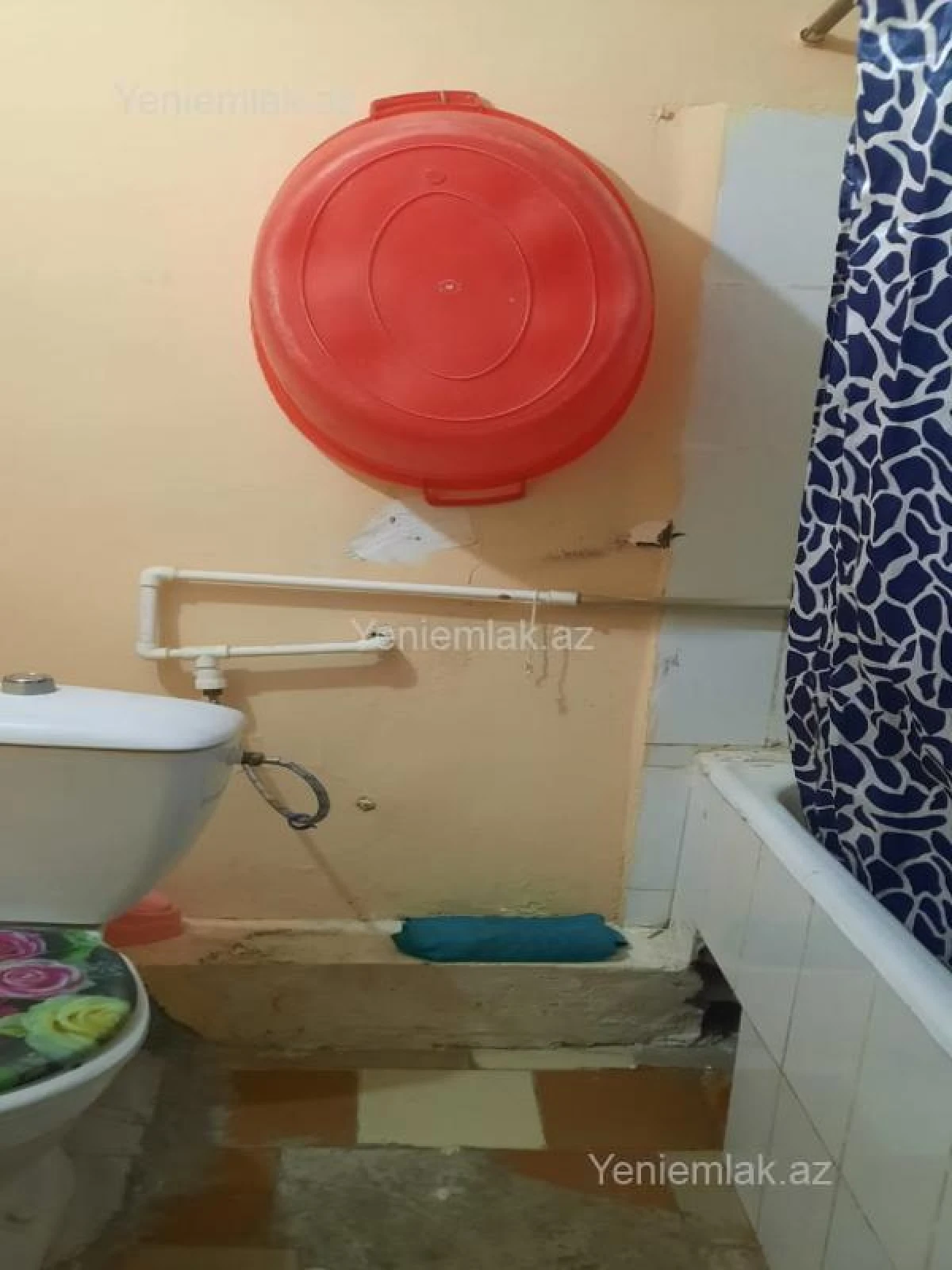 Satılır 1 otaqlı köhnə tikili 32 m²